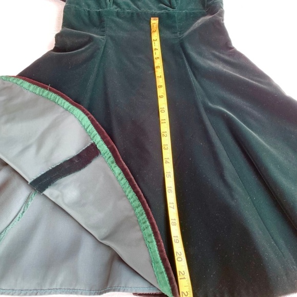 Vintage Sante Fe Dark Hunter Green Velvet Dress - Picture 4 of 6